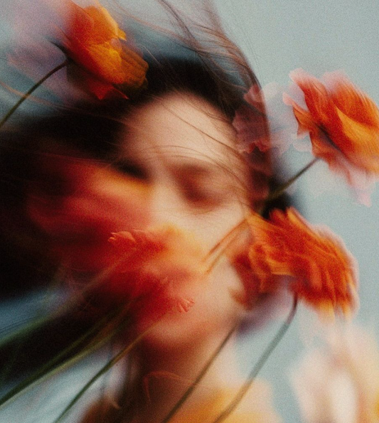 Why We Really Age — And How to Return to the Natural Flow of the Face